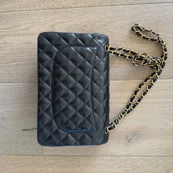 Chanel black Jumbo Classic Caviar Double Flap Quilted Leather Chain Bag - Picture 2 of 14